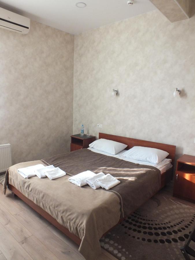 Vorontsovskiy Hotel Melitopolʼ Exterior foto