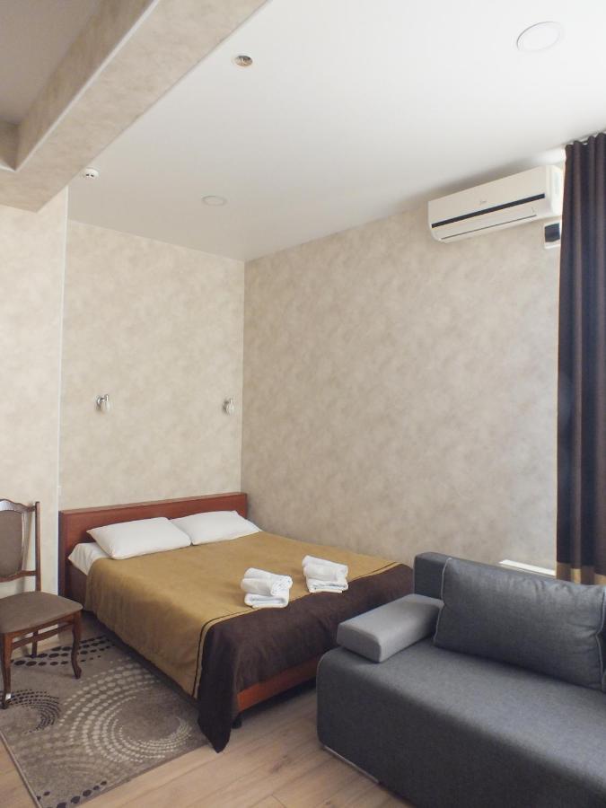 Vorontsovskiy Hotel Melitopolʼ Exterior foto