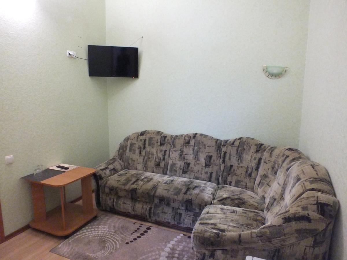 Vorontsovskiy Hotel Melitopolʼ Exterior foto